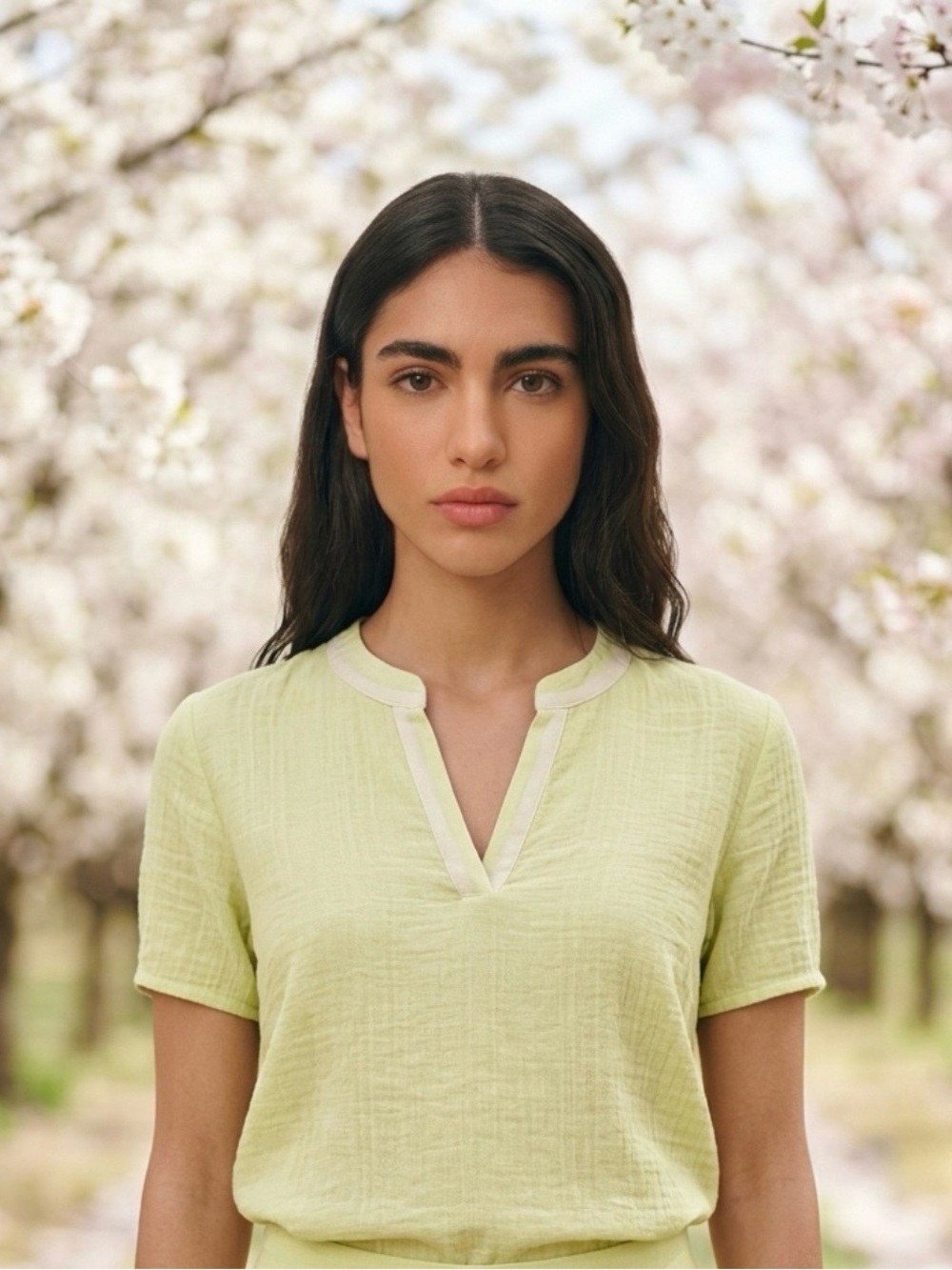 Vince Camuto Pale Lime Short-Sleeve Split V-Neck Tunic